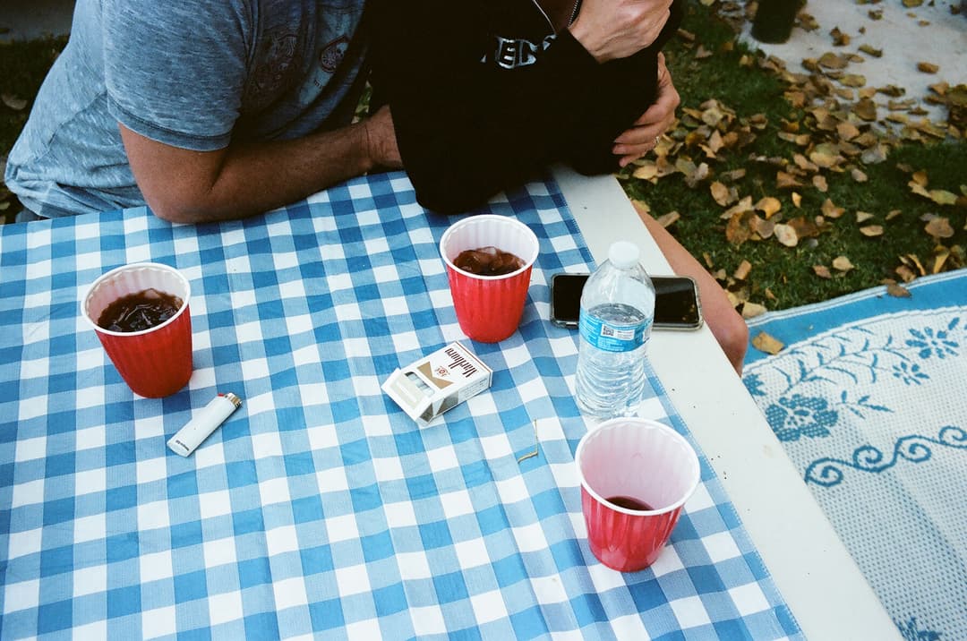 Picture of a cups and cigs